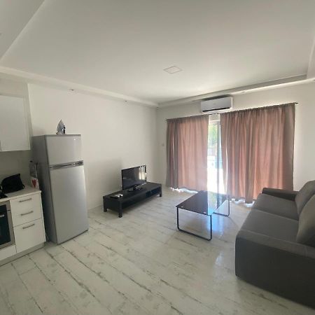 1-Bedroom Duplex 100M By The Sea Limassol Kültér fotó