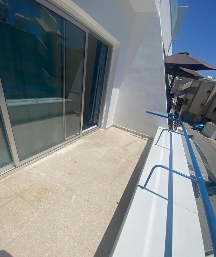 1-Bedroom Duplex 100M By The Sea Limassol Kültér fotó